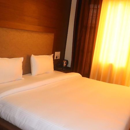 Hotel Park Street Pathānkot 외부 사진