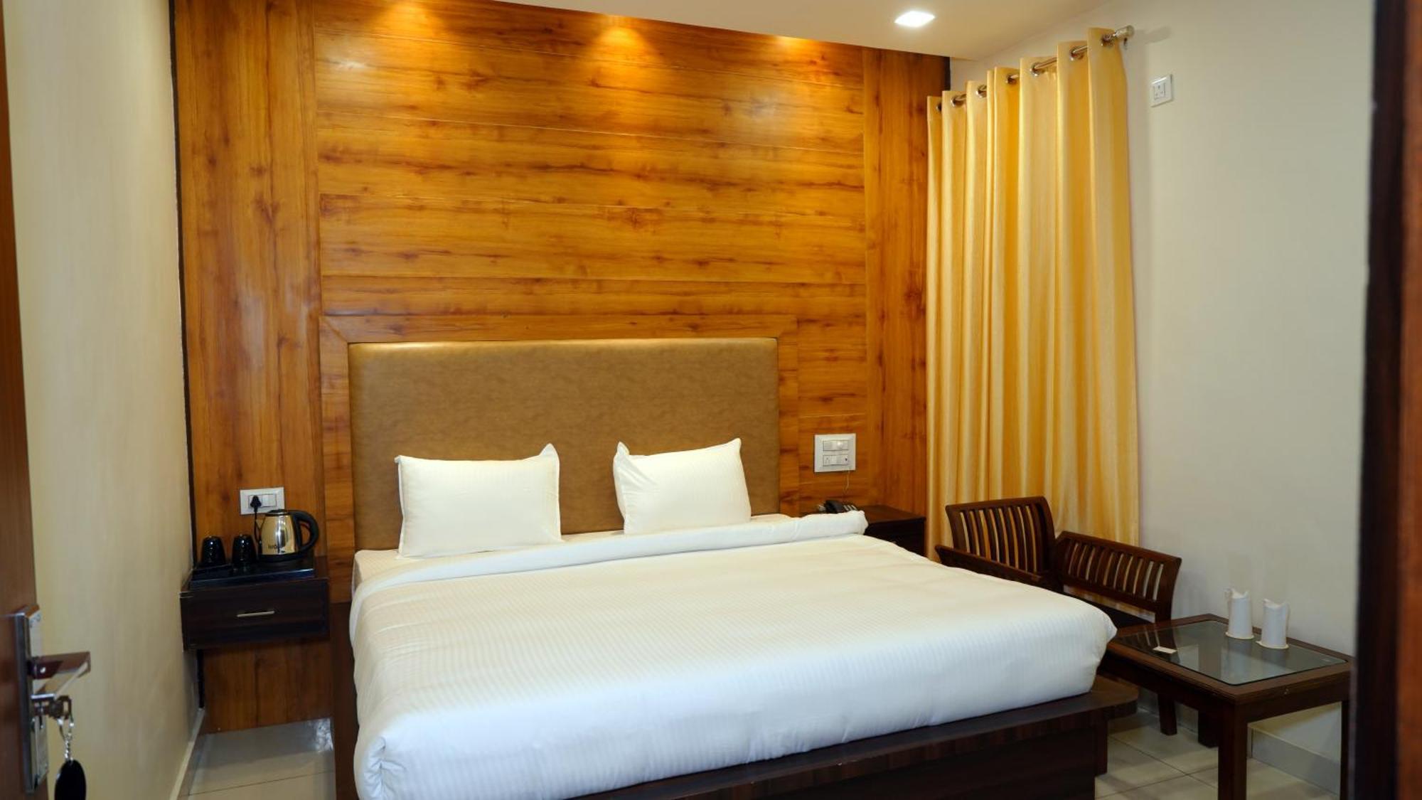 Hotel Park Street Pathānkot 외부 사진